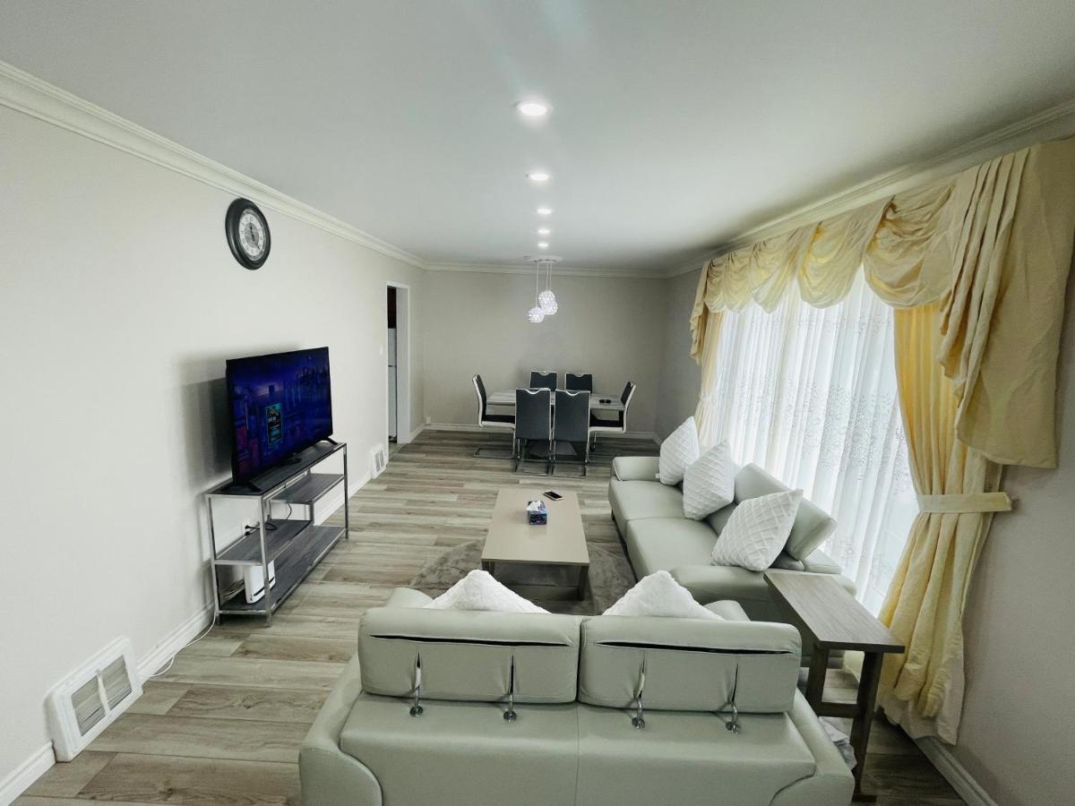 فيلا Luxurious Cozy House In Bluffs With Lake View تورونتو المظهر الخارجي الصورة
